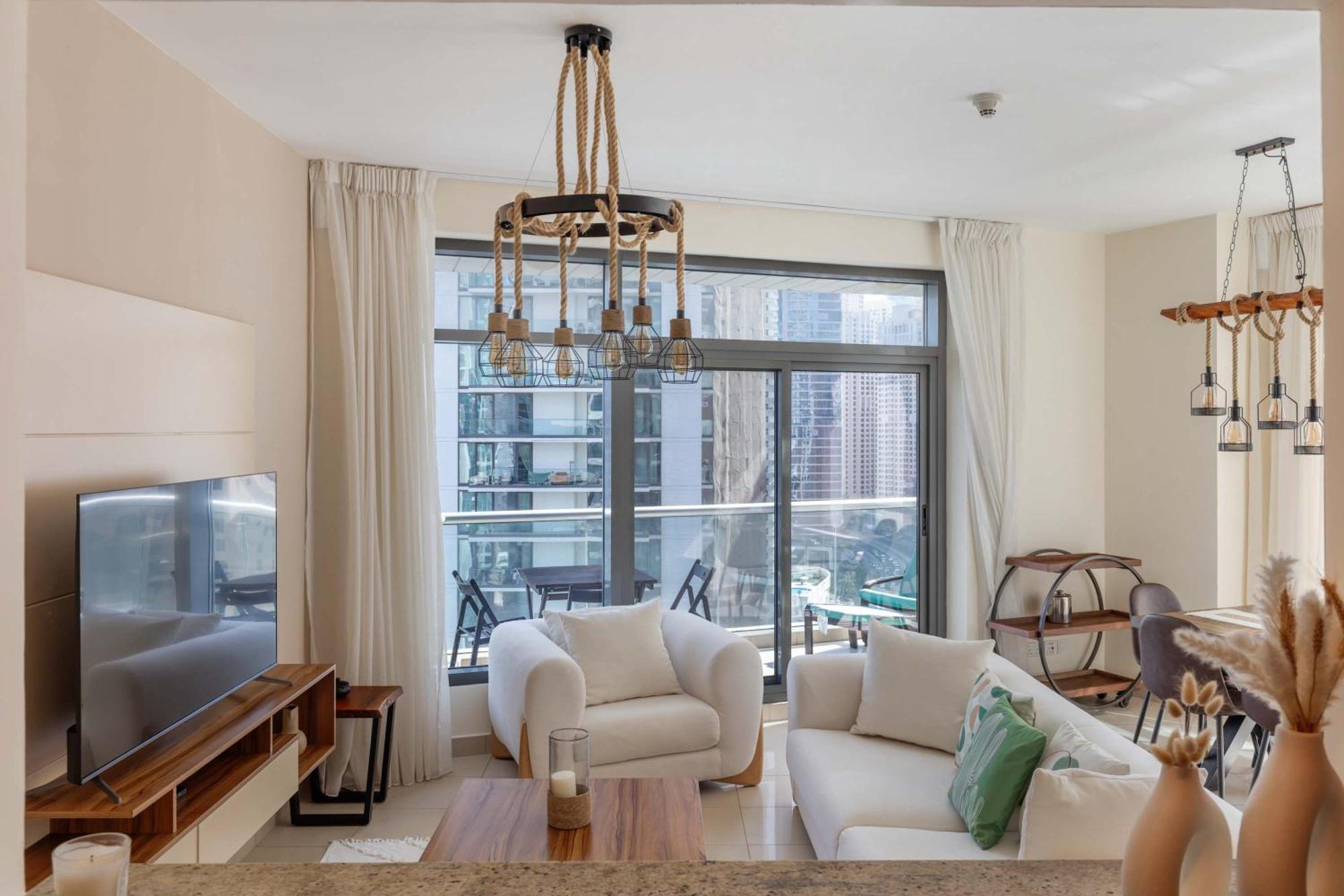 Beautiful Marina Views 1 Bed Apartment