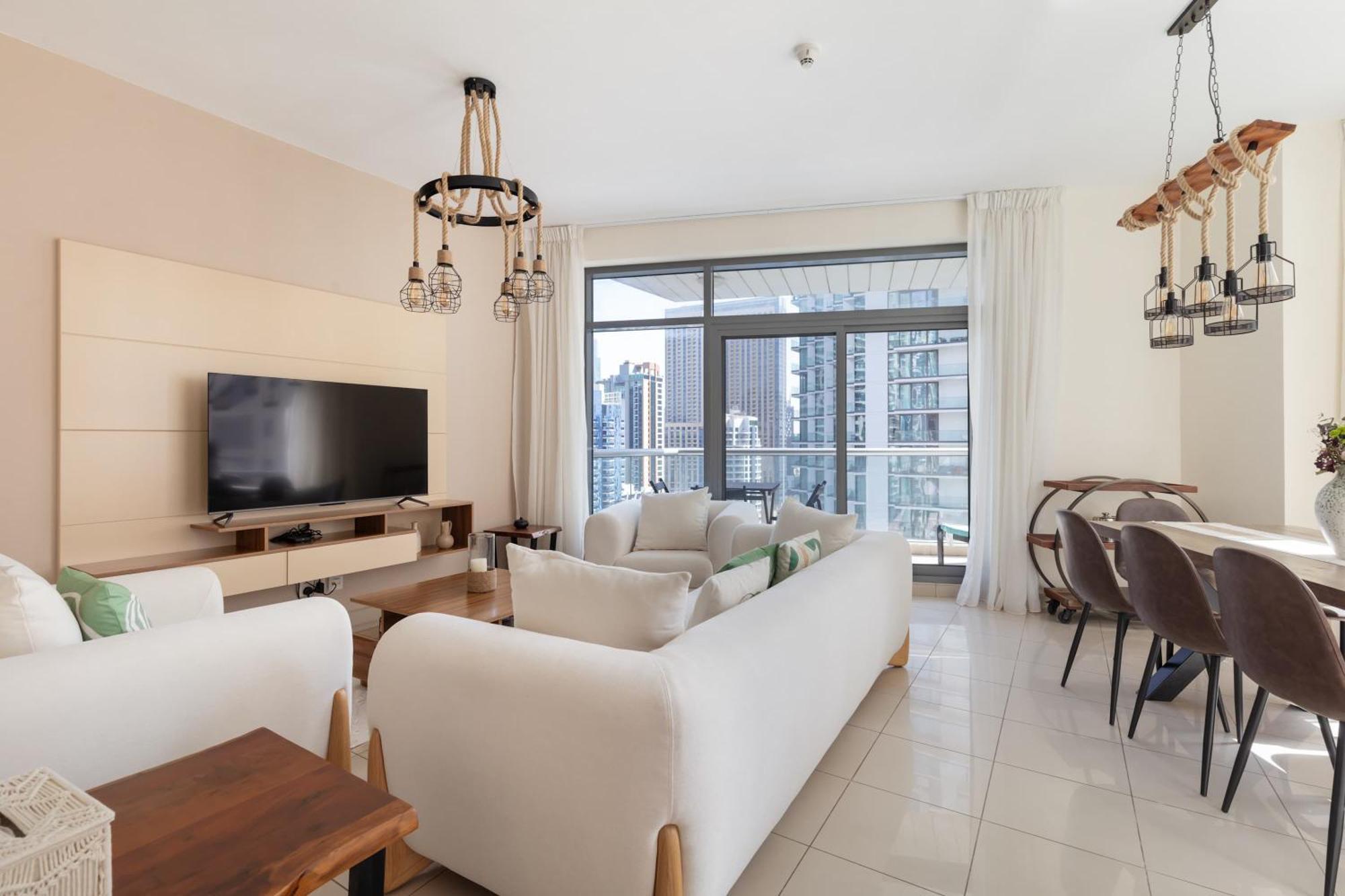 Beautiful Marina Views 1 Bed Apartment *